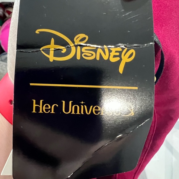 NWT-Her Universe/red Disney Belle short sleeve buttons/ tie top 3X - Picture 12 of 13